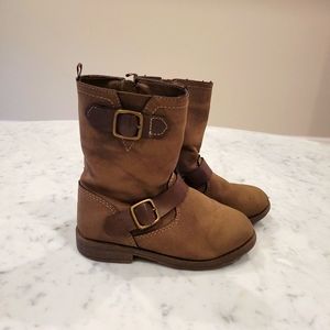 Carter's suede boots